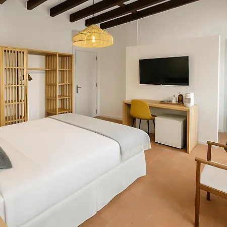 Hotel Es Mirador Boutique 3*